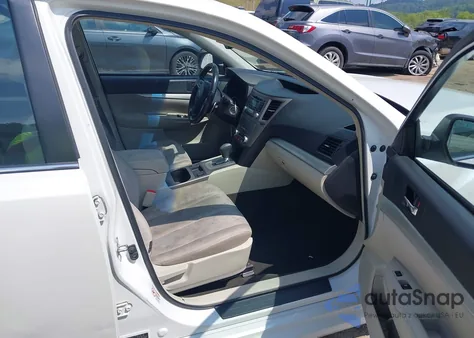 2013 Subaru Legacy 2.5I Premium из США, поврежденный, VIN 4S3BMCC62D3032385